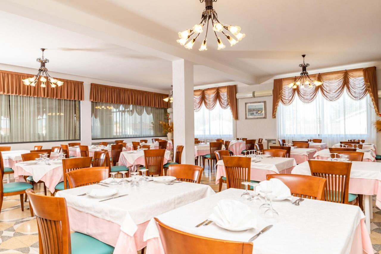 Racar Hotel フリゴレ エクステリア 写真